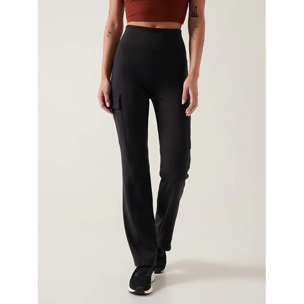 Athleta Delancey Straight Cargo Pants Black Women's Medium M High Rise